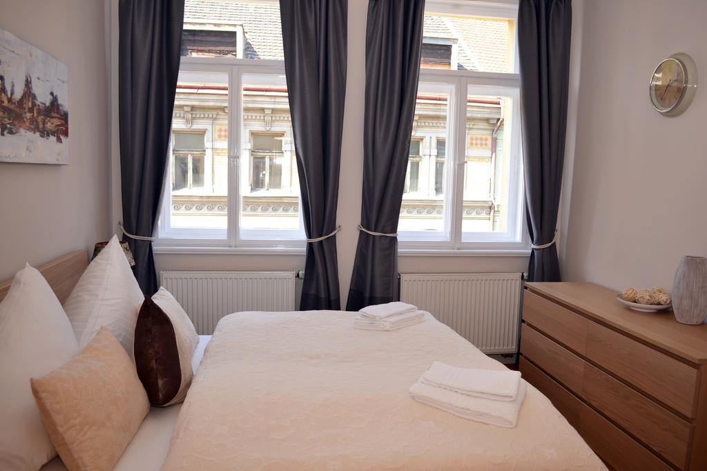 Riverside Ruterra Lejlighed Prag
